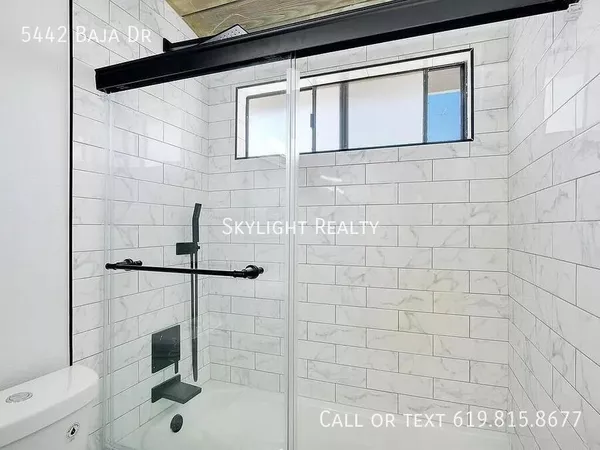 5 bedrooms apartment for rent in College Area SD - Inland, San Diego