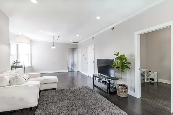 3 bedrooms apartment for rent in Hermosa - Northwest Side, Chicago