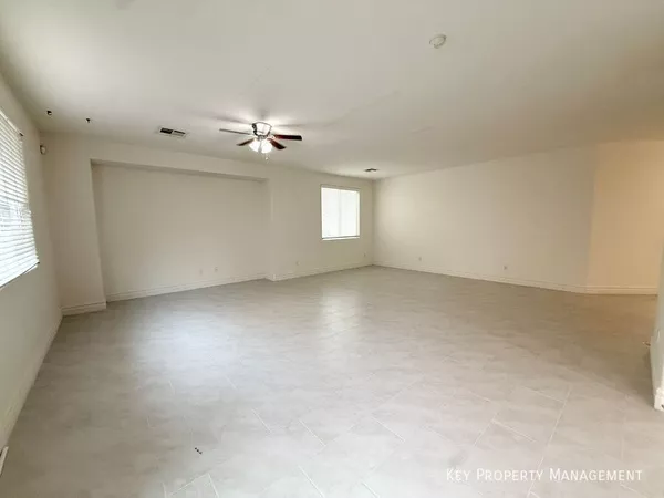 4 bedrooms apartment for rent in Spring Valley - Spring Valley / Enterprise, Las Vegas