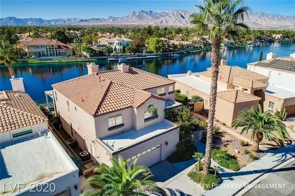 4 bedrooms apartment for rent in Summerlin - Summerlin, Las Vegas