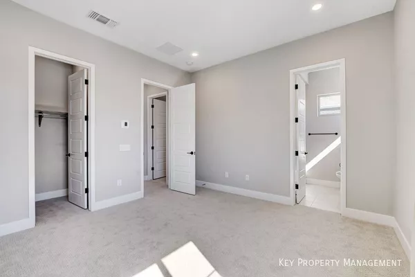5 bedrooms apartment for rent in Spring Valley - Spring Valley / Enterprise, Las Vegas