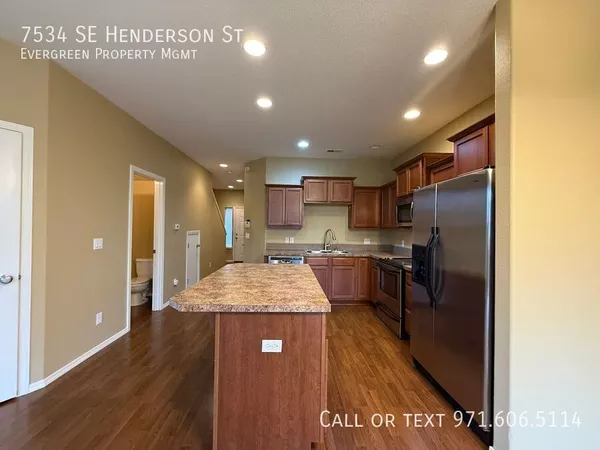 2 bedrooms apartment for rent in Brentwood-Darlington - SE Portland, Portland