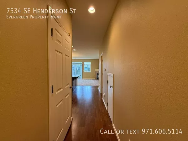 2 bedrooms apartment for rent in Brentwood-Darlington - SE Portland, Portland