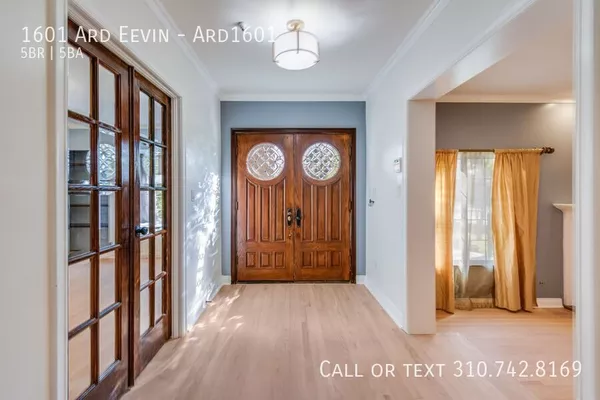 5 bedrooms apartment for rent in Burbank - San Fernando Valley, Los Angeles