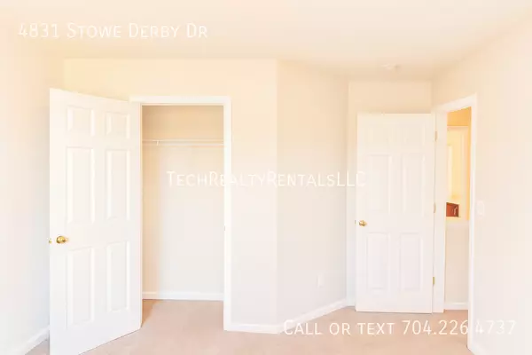 4 bedrooms apartment for rent in Steele Creek - West Charlotte, Charlotte