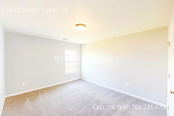 4 bedrooms apartment for rent in Steele Creek - West Charlotte, Charlotte