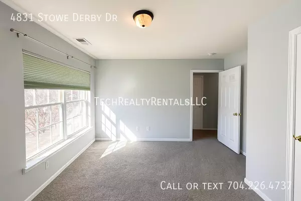 4 bedrooms apartment for rent in Steele Creek - West Charlotte, Charlotte
