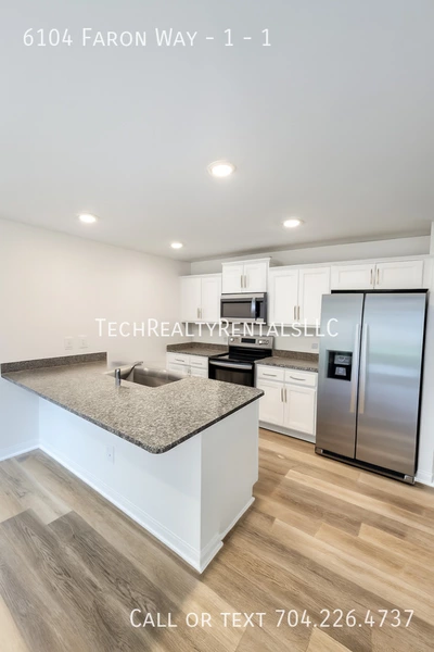 4 bedrooms apartment for rent in Mineral Springs / Rumble Road - North Charlotte, Charlotte