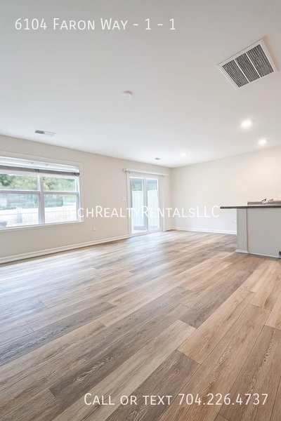 4 bedrooms apartment for rent in Mineral Springs / Rumble Road - North Charlotte, Charlotte