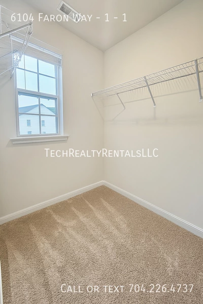 4 bedrooms apartment for rent in Mineral Springs / Rumble Road - North Charlotte, Charlotte