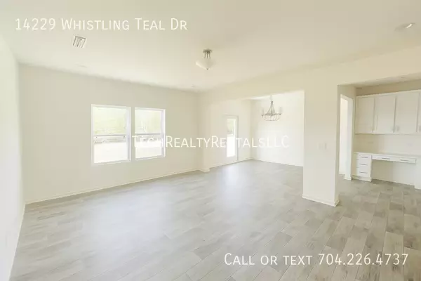 3 bedrooms apartment for rent in Mallard Creek - Withrow Downs - North Charlotte, Charlotte