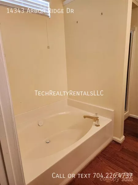 3 bedrooms apartment for rent in Steele Creek - West Charlotte, Charlotte