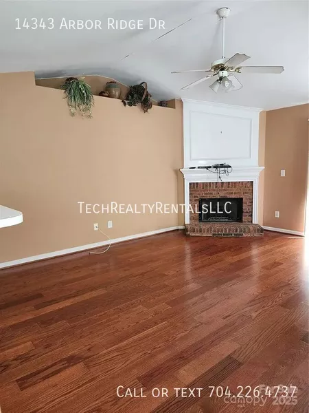 3 bedrooms apartment for rent in Steele Creek - West Charlotte, Charlotte