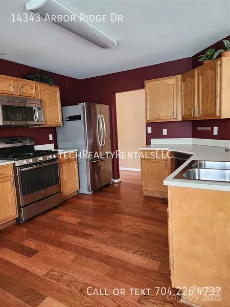 3 bedrooms apartment for rent in Steele Creek - West Charlotte, Charlotte