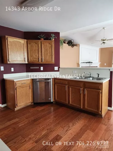 3 bedrooms apartment for rent in Steele Creek - West Charlotte, Charlotte