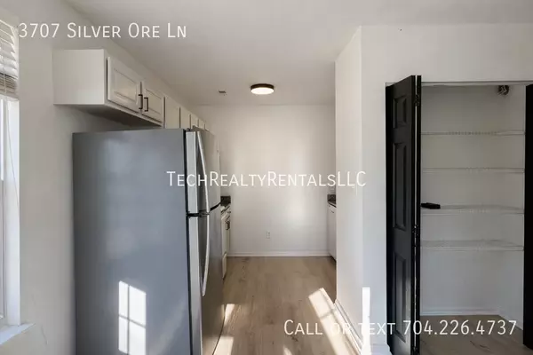 3 bedrooms apartment for rent in Oakdale - North Charlotte, Charlotte