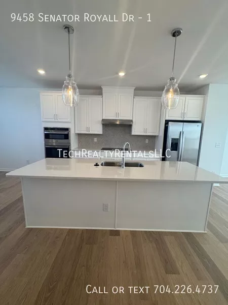 4 bedrooms apartment for rent in Mallard Creek - Withrow Downs - North Charlotte, Charlotte