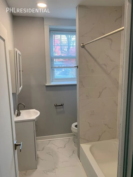 2 bedrooms apartment for rent in West Mount Airy - Nw Philadelphia, Philadelphia