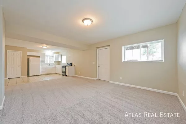 4 bedrooms apartment for rent in Elyria Swansea - North Denver, Denver