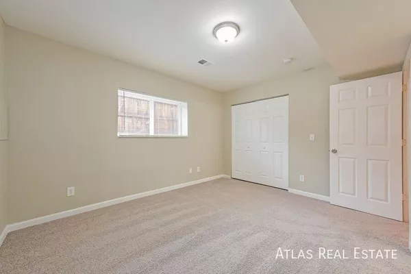 4 bedrooms apartment for rent in Elyria Swansea - North Denver, Denver