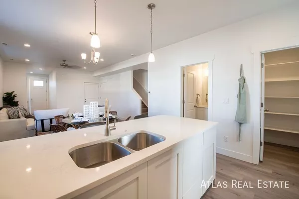 5 bedrooms apartment for rent in Southeast Colorado Springs - South COS, Colorado Springs