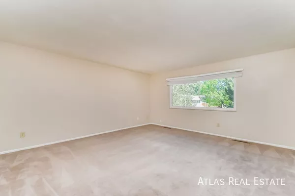 4 bedrooms apartment for rent in Northeast Colorado Springs - North COS, Colorado Springs