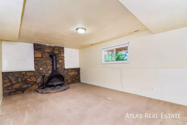 4 bedrooms apartment for rent in Northeast Colorado Springs - North COS, Colorado Springs