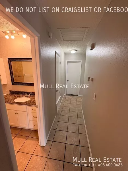 4 bedrooms apartment for rent in Warr Acres - Central OKC, Oklahoma City