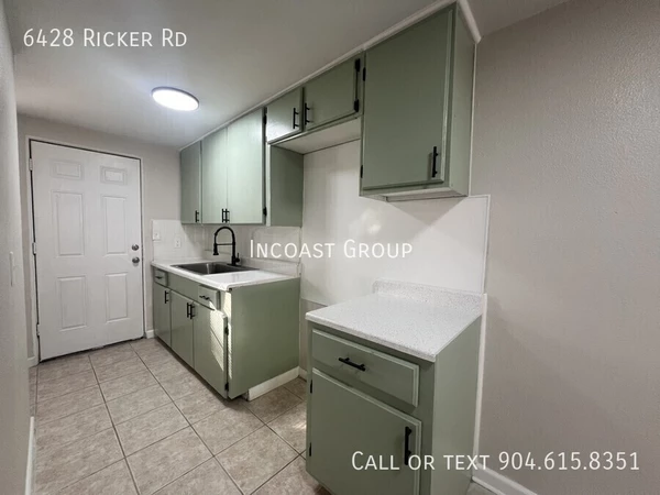2 bedrooms apartment for rent in Cedar Hills - Westside, Jacksonville