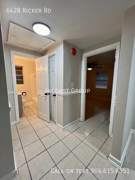 2 bedrooms apartment for rent in Cedar Hills - Westside, Jacksonville