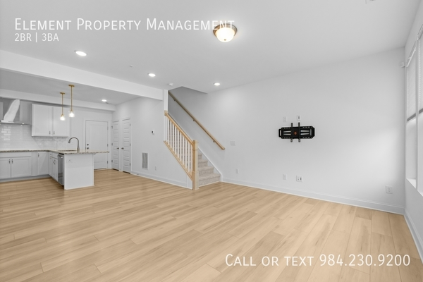 2 bedrooms apartment for rent in South Park - South Raleigh, Raleigh