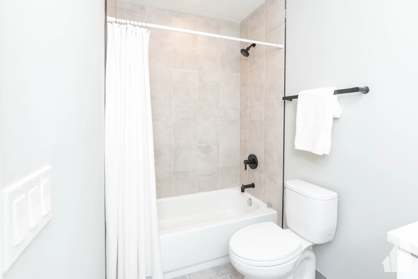 3 bedrooms apartment for rent in North Center - North Side, Chicago