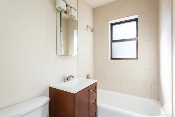 Studio Apartment for rent in North Center - North Side, Chicago