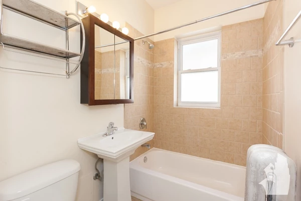 2 bedrooms apartment for rent in Andersonville - Far North Side, Chicago