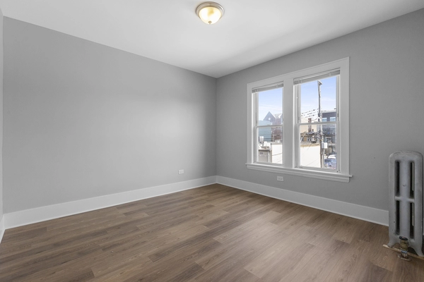 2 bedrooms apartment for rent in Irving Park - Northwest Side, Chicago