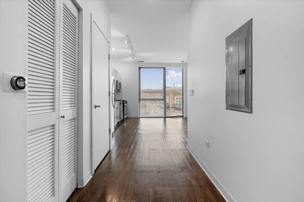 Studio Apartment for rent in River West - Central, Chicago