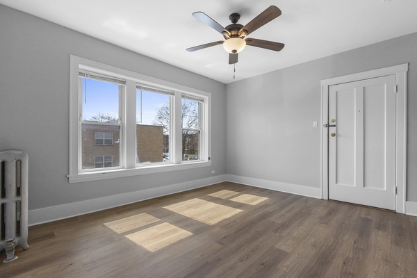 2 bedrooms apartment for rent in Irving Park - Northwest Side, Chicago