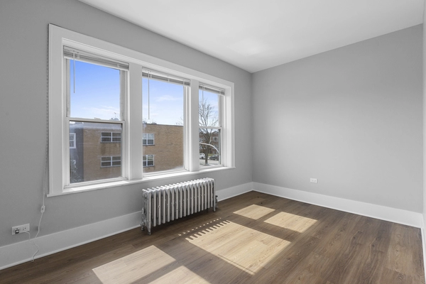 2 bedrooms apartment for rent in Irving Park - Northwest Side, Chicago