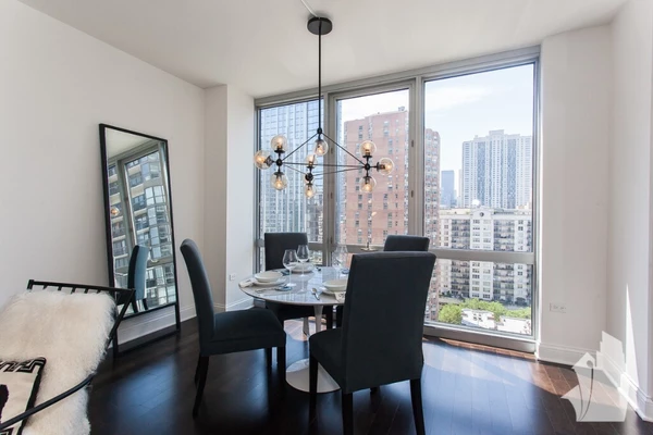 2 bedrooms apartment for rent in Near North Side - Central, Chicago