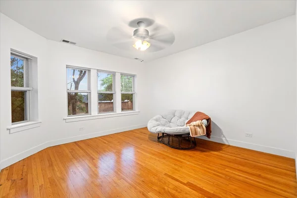 2 bedrooms apartment for rent in Irving Park - Northwest Side, Chicago