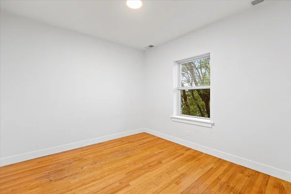 2 bedrooms apartment for rent in Irving Park - Northwest Side, Chicago