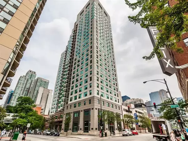 Studio Apartment for rent in River North - Central, Chicago