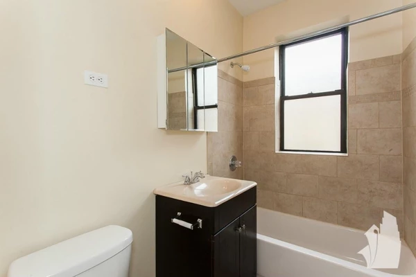 2 bedrooms apartment for rent in Boystown - North Side, Chicago