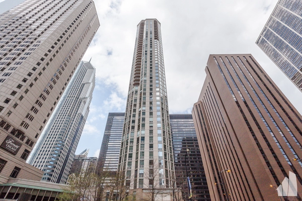 Studio Apartment for rent in River North - Central, Chicago