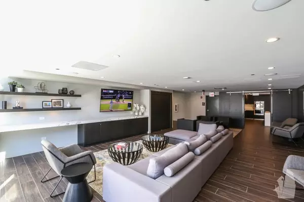 2 bedrooms apartment for rent in River North - Central, Chicago