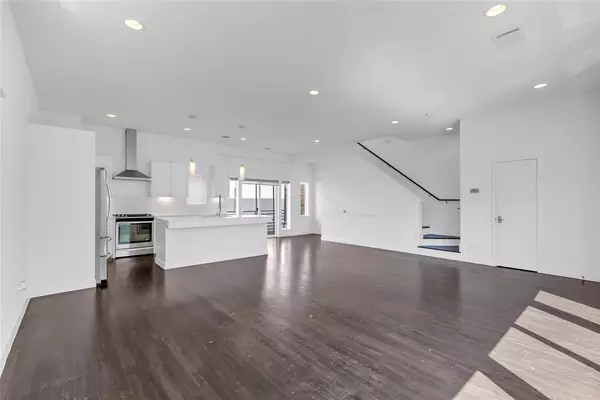 3 bedrooms apartment for rent in Old East Dallas - Ne Dallas, Dallas