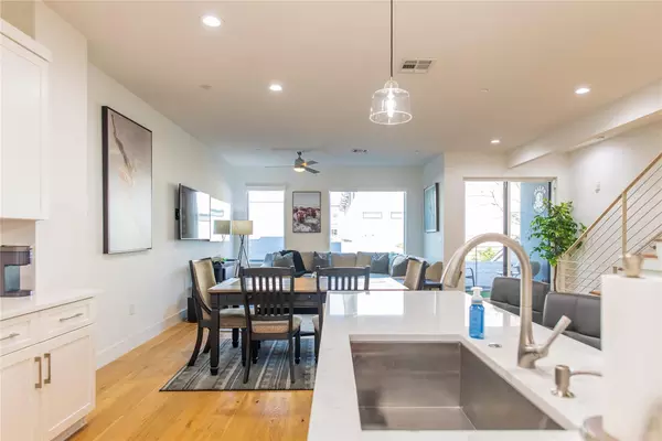 2 bedrooms apartment for rent in Old East Dallas - Ne Dallas, Dallas