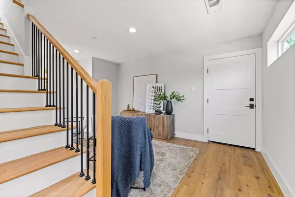 3 bedrooms apartment for rent in Old East Dallas - Ne Dallas, Dallas