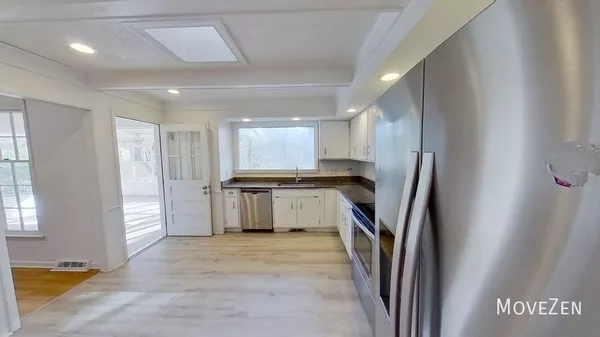 4 bedrooms apartment for rent in North Hills - North Raleigh, Raleigh