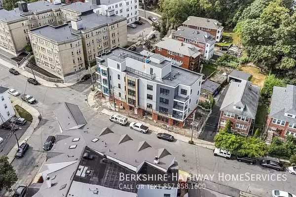 3 bedrooms apartment for rent in Brighton - Boston, Boston